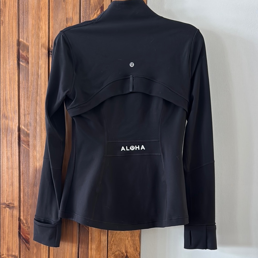 lululemon athletica Black define Aloha edition from Maui, Hawaii